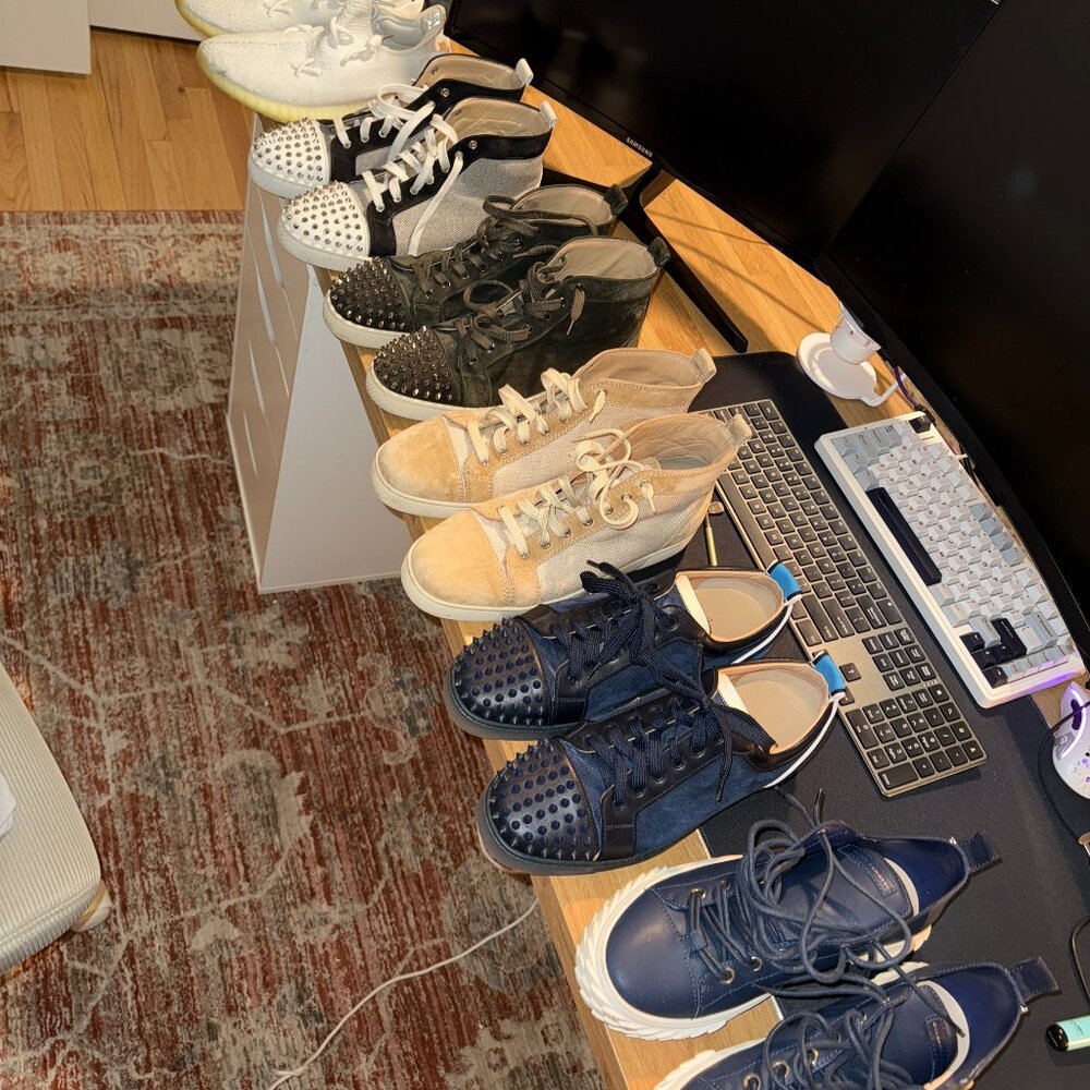 Mens sneaker lot